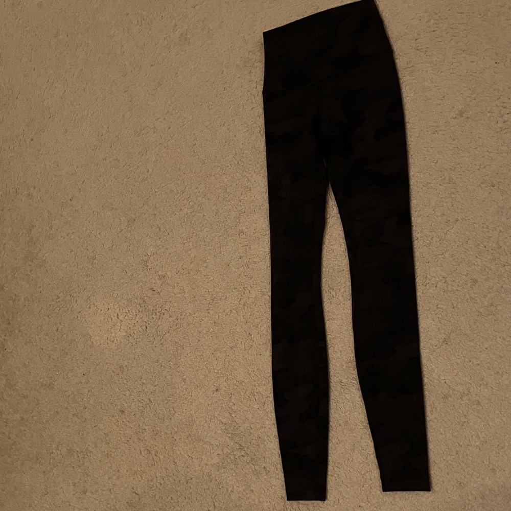 Lululemon Athletica Black Camo Leggings